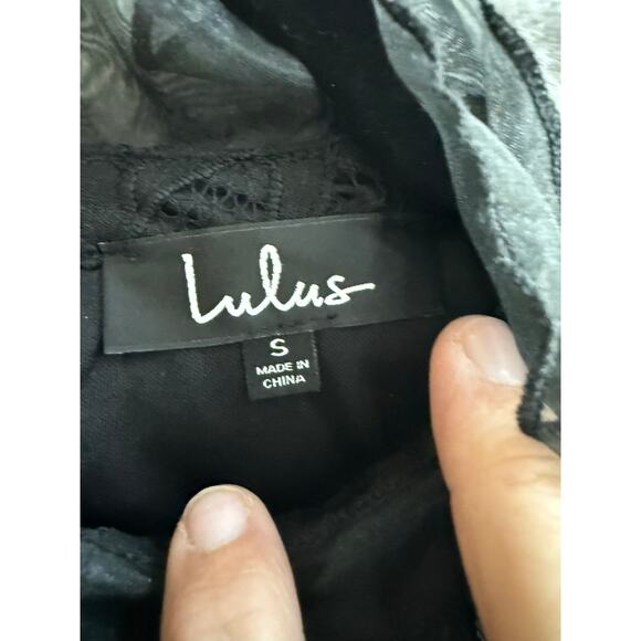 Lulus Lace Long Sleeved Dress Size Small - Picture 4 of 6